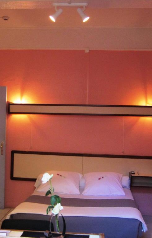 Hotel Innova Cardabella アヴィニョン 部屋 写真